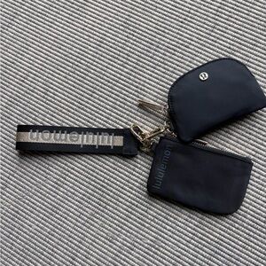 Lululemon dual pouch wristlet in black and gold